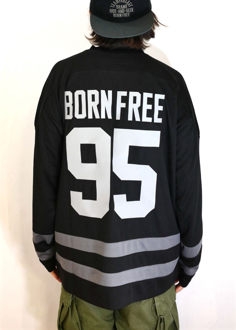 HIDE AND SEEK - HOCKEY JERSEY (BLACK) / ホッケー ジャージ | LOOPHOLE