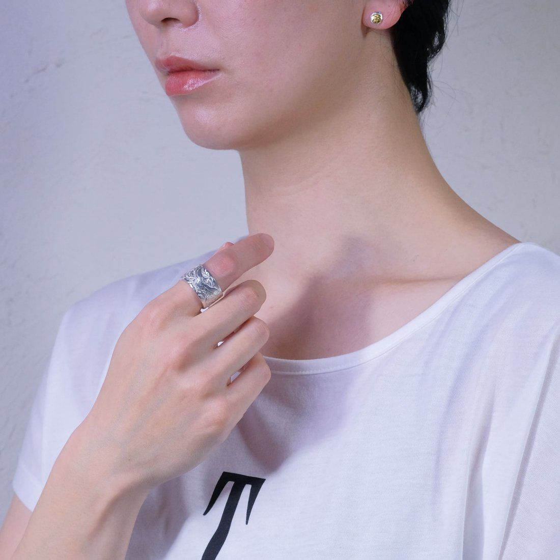 KARAKUSA Ring L with Mini Eagle (SILVER) / シルバーイーグルポイント唐草リング(特大)