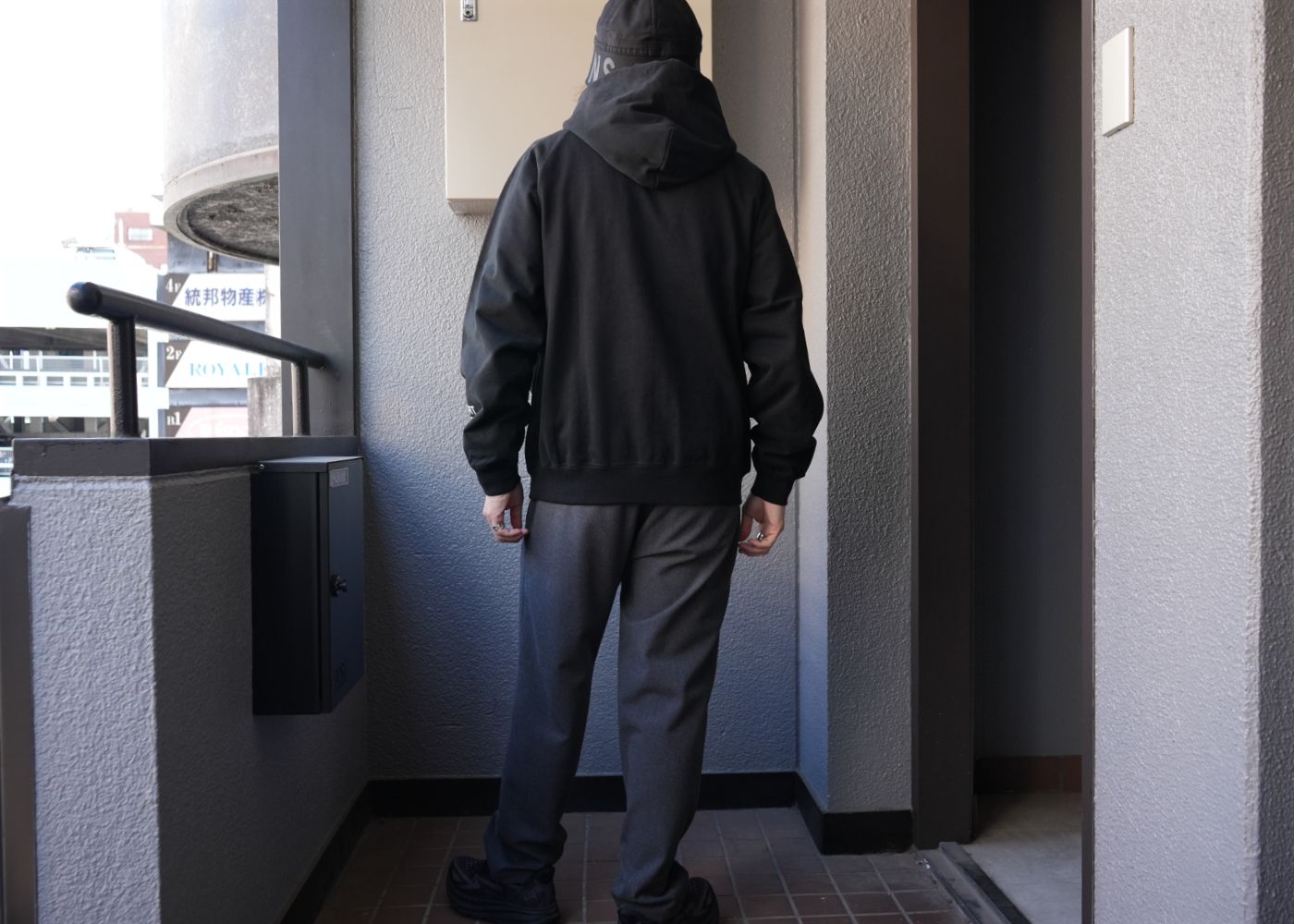 STANDARD STREET STYLE