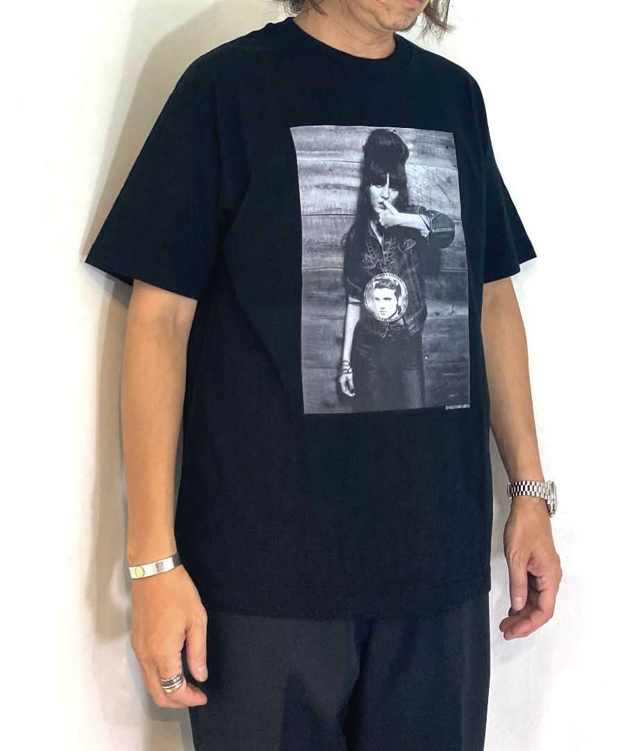 【ラスト1点】Stie-lo × Irina.L “Presley" T-SH (BLACK) / ×スティーロ×イリーナ・ラザレアヌ コラボ フォト Tシャツ