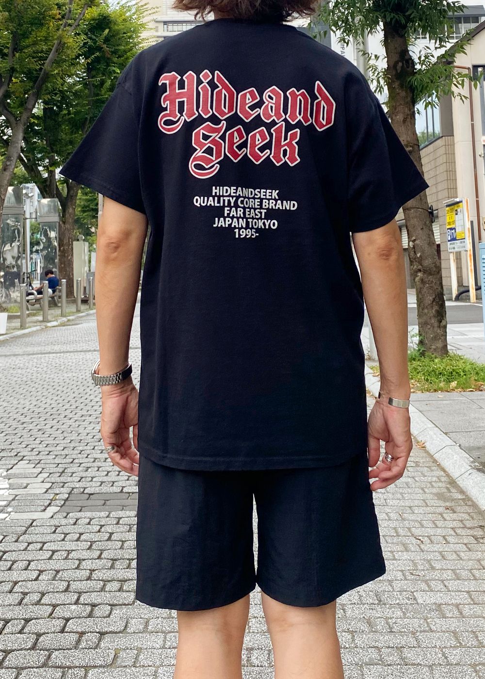 Pocket S/S Tee (BLACK) / ロゴ プリント ポケット Tee