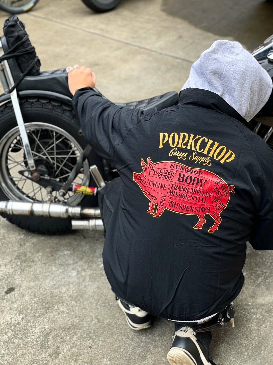 PORK BACK NYLON JKT (BLACK) / ポークバック ナイロン トラック ジャケット