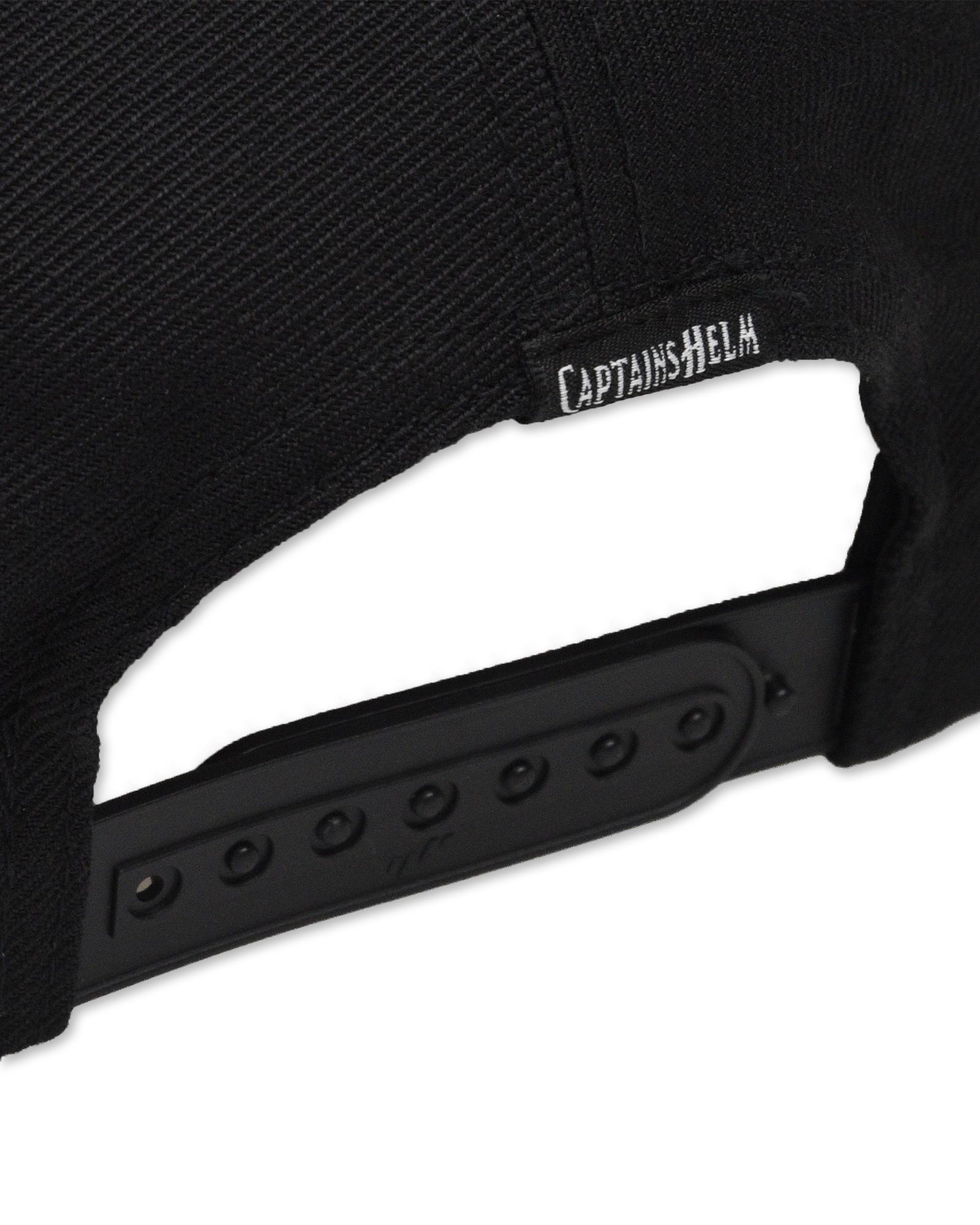 LOGO SNAP BACK CAP (BLACK) / ロゴ刺繍 ベースボール キャップ