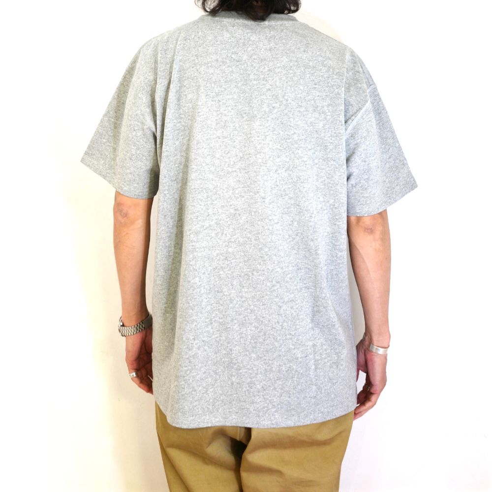カモ柄プリントS/S TEE (GRAY)