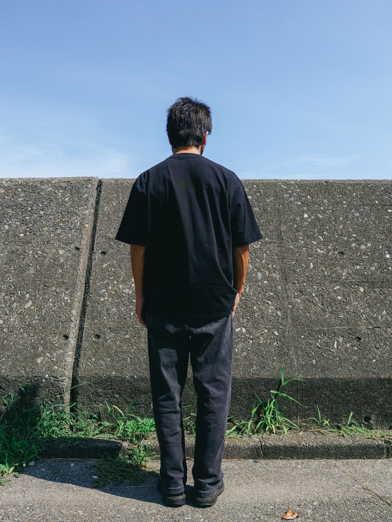 CAPTAINS HELM - CAPTAIN'S FLAG TEE (BLACK) / ロゴ刺繍