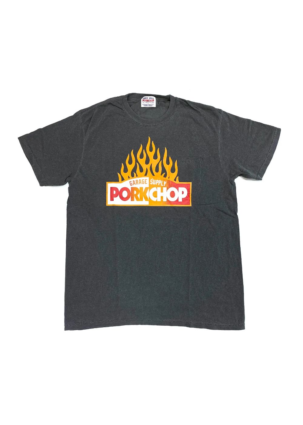 FIRE BLOCK POCKET TEE (ASH BLACK) / ロゴ プリント ポケットTシャツ