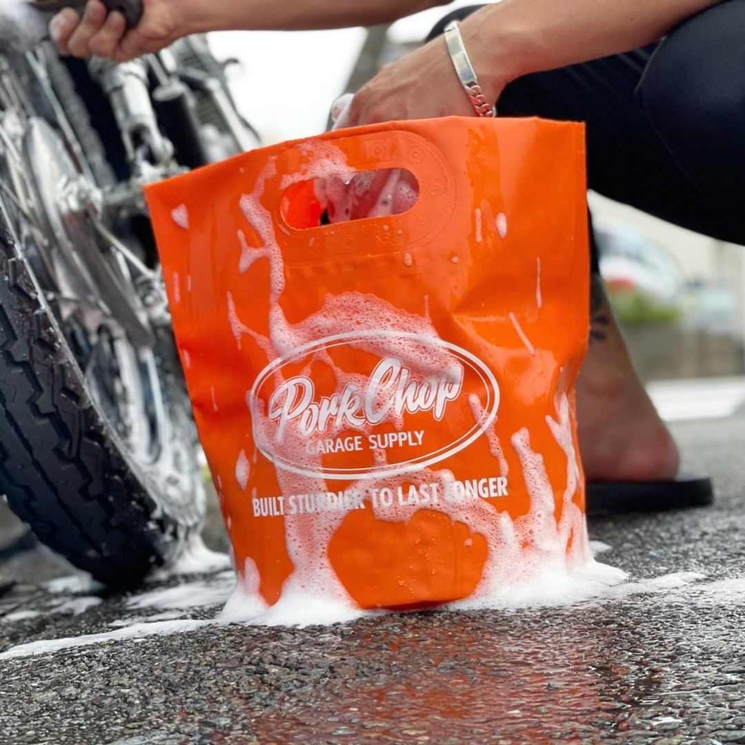 FOLDING BUCKET (ORANGE) / ホールディング バケット