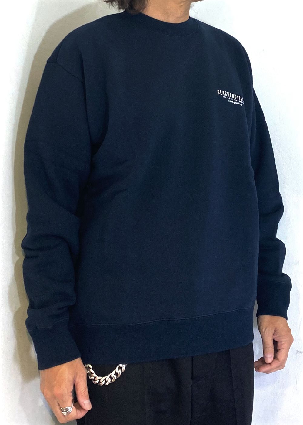 RATS - 【ラスト1点】SCRIPT BIG LOGO CREW NECK SWEAT (NAVY) / ロゴ