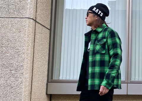 鮮やかな色味のチェックJKTを主役にしたアメカジコーデ