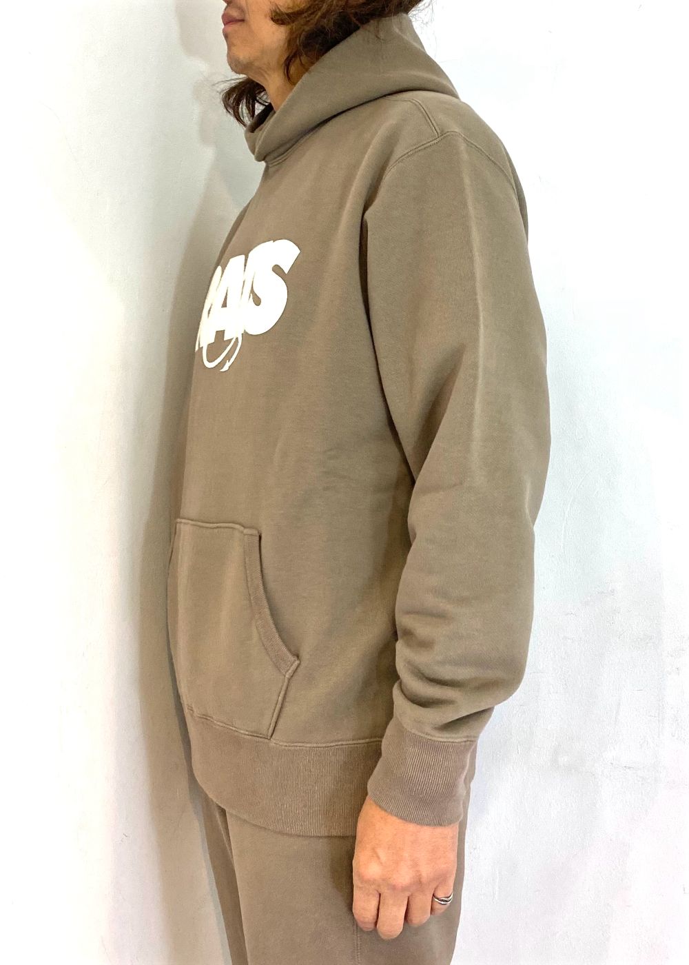【ラスト1点】BOX LOGO HOODIE (KHAKI) / ロゴ アップリケ スウェット パーカー