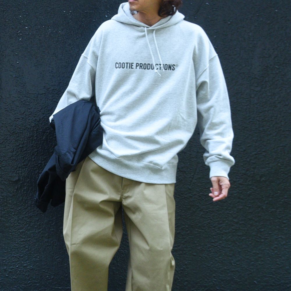 90's直球ストリートコーデ。