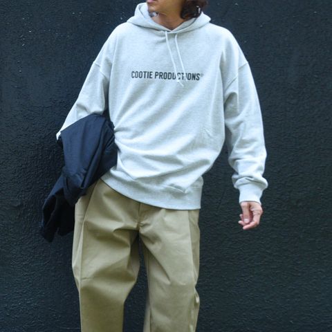 90's直球ストリートコーデ。