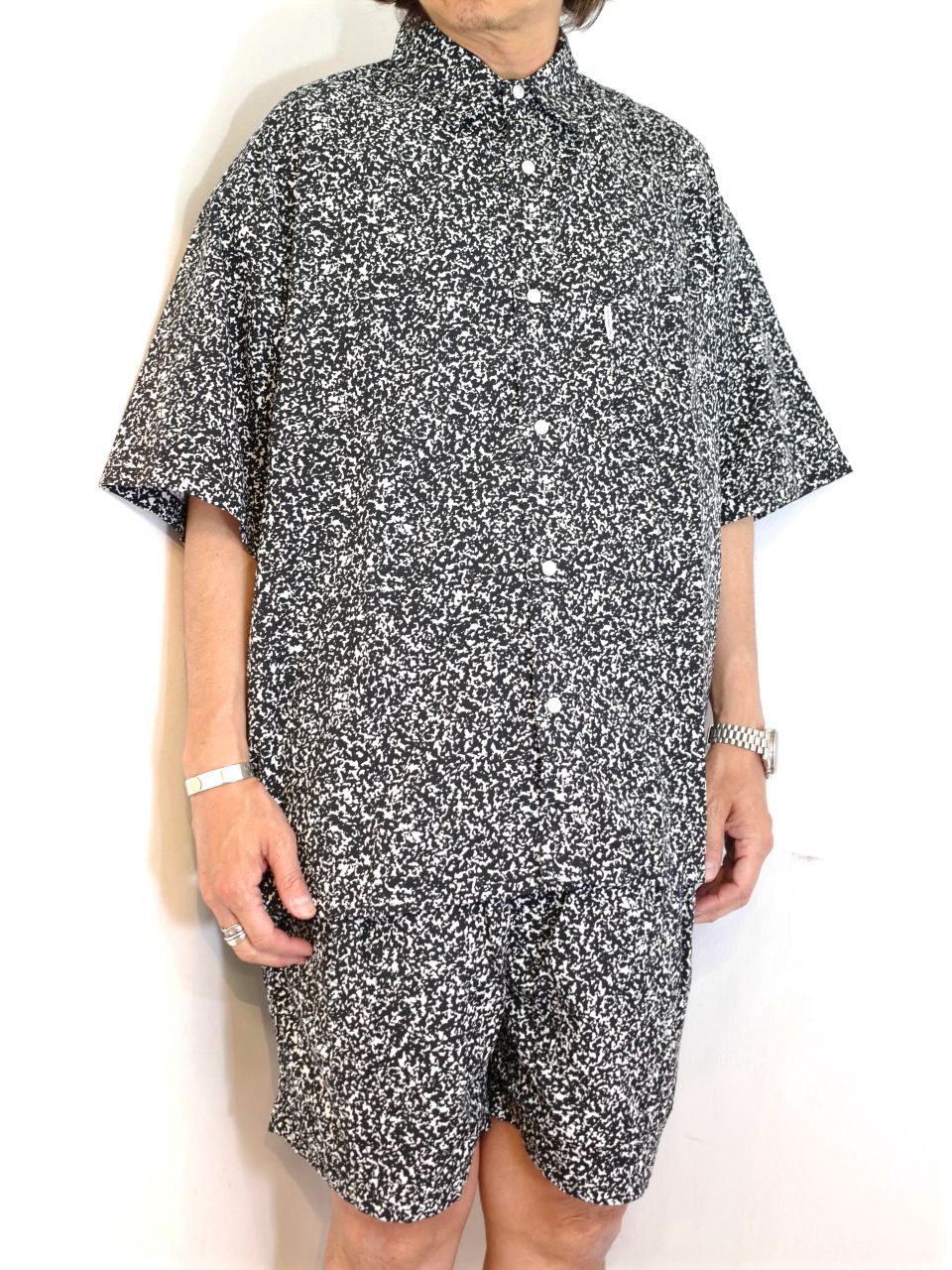 COOTIE PRODUCTIONS - Allover Printed Broad S/S Shirt (BLACK) / 総柄プリント シャツ /  セットアップ可能 | LOOPHOLE
