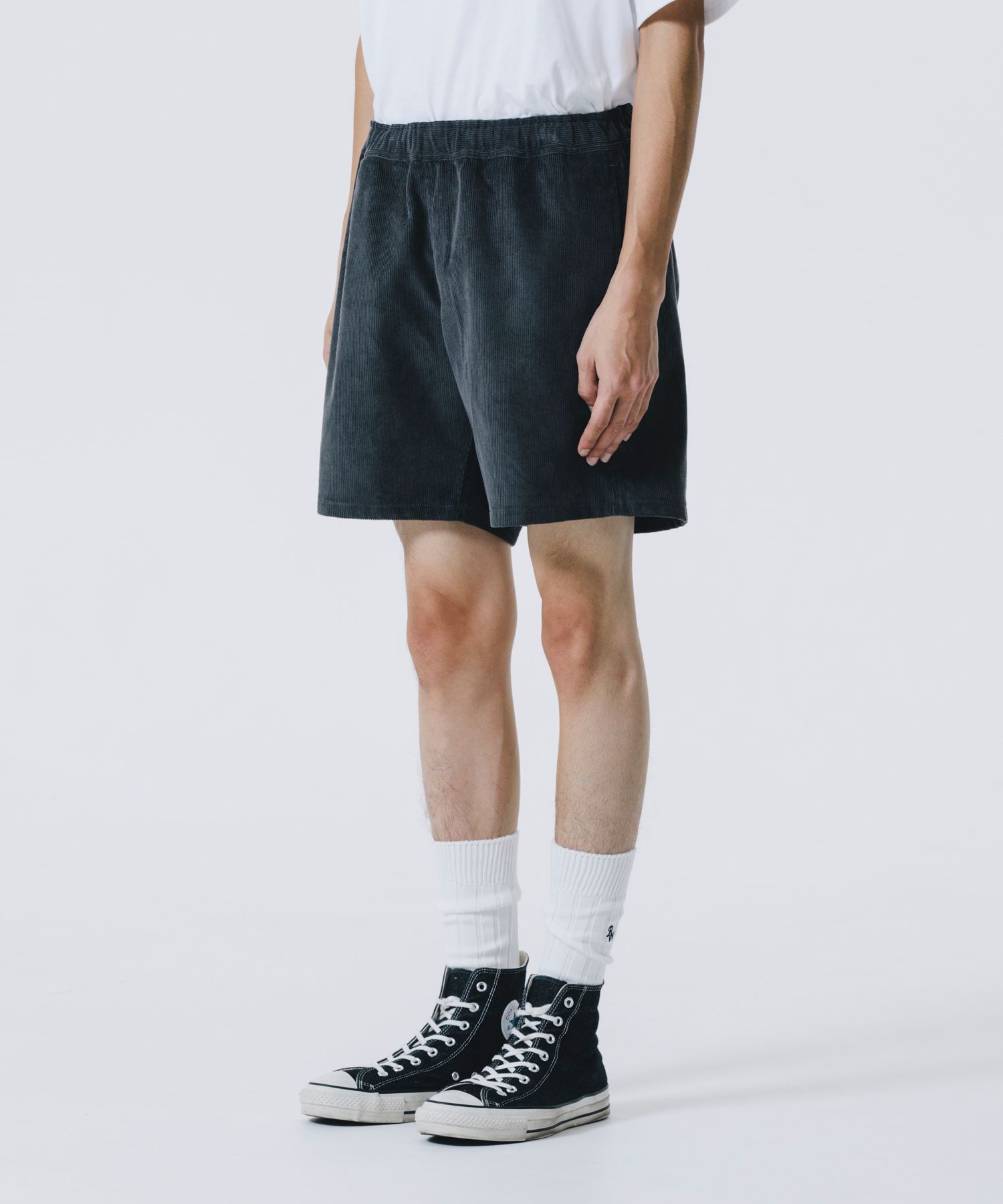 R9 CORDUROY SHORTS (CHARCOAL) / コーデュロイ イージーショーツ