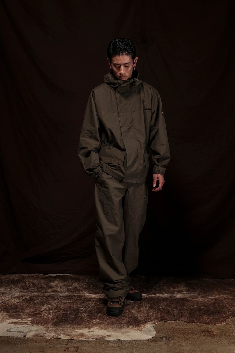 I want to spend a rainy day in style.