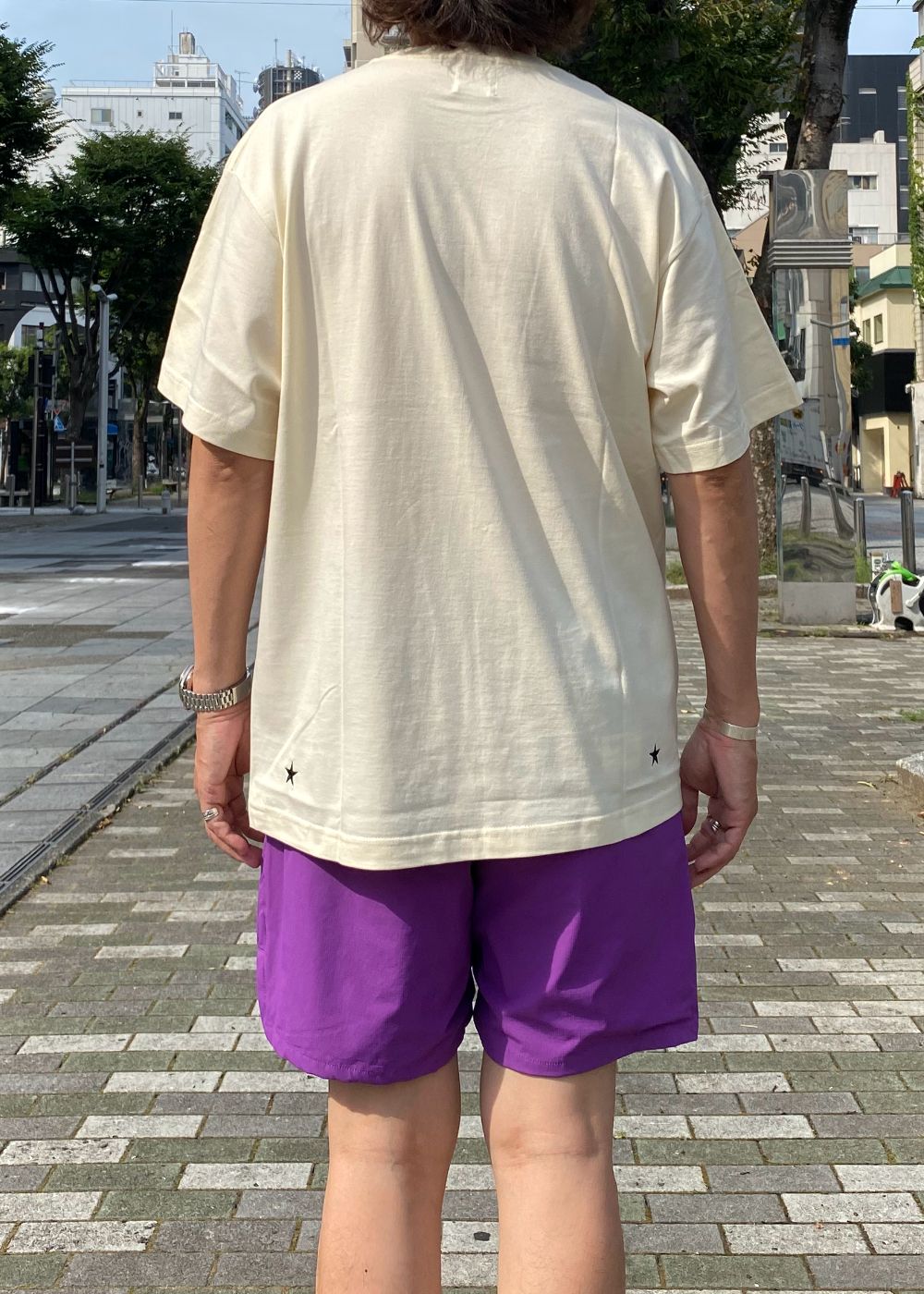PRINT TEE (IVORY) / ロゴ プリント Tシャツ