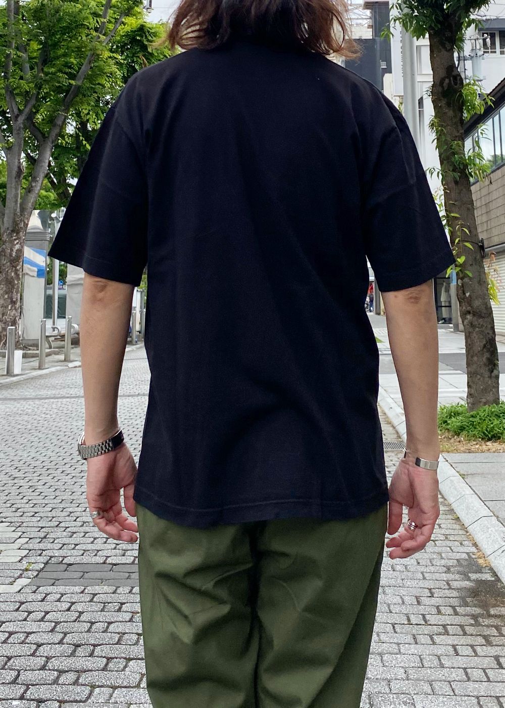 Logo S/S Tee (BLACK) / ロゴ プリント ルーズフィット Tシャツ