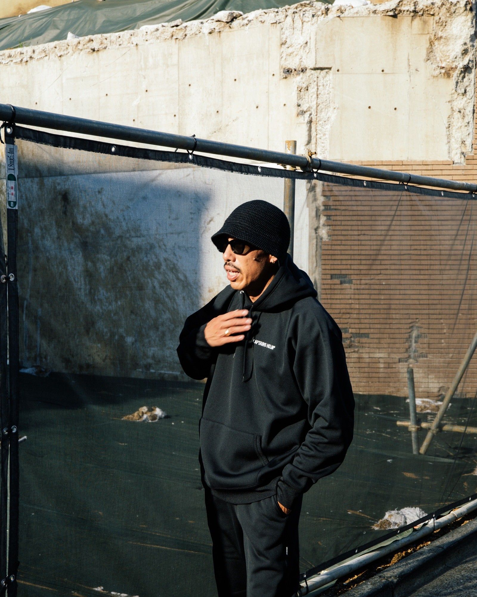 PLEASURE SEEKERS TEC HOODIE (BLACK) / セットアップ テック フーディー / セットアップ可能