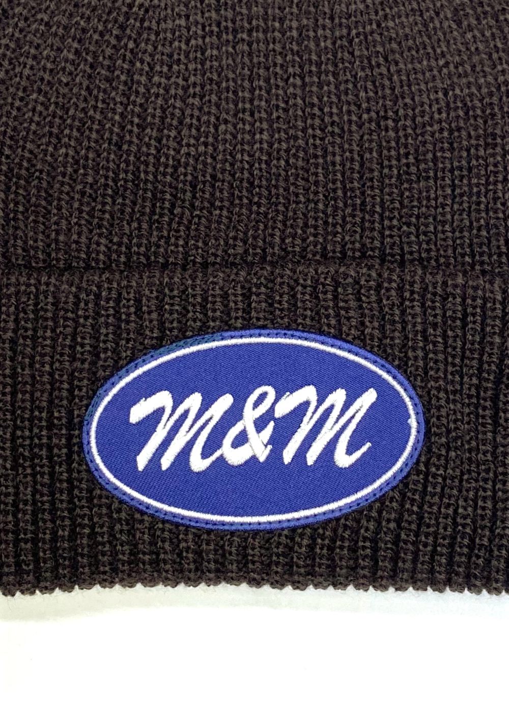 KNIT CAP (BROWN) / ロゴ ワッペン ニットキャップ