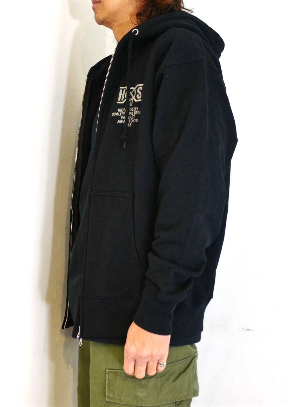 HIDE AND SEEK - HS×BH ZIP HOODED SWEAT SHIRT (BLACK/BANDANA