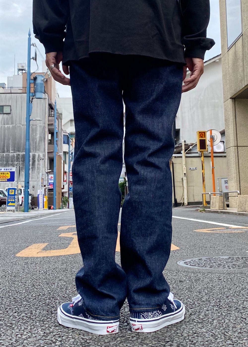 R9 05 DENIM PANTS (INDIGO) / テーパード デニム パンツ