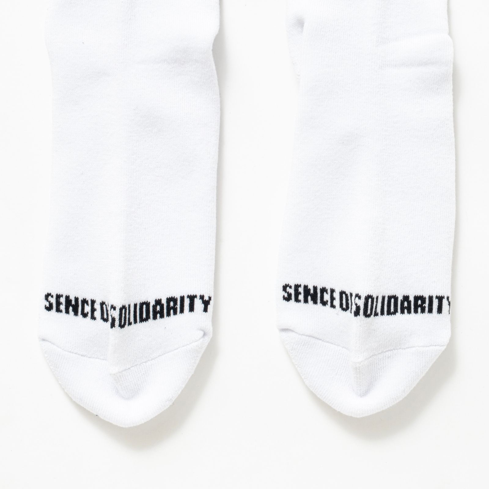 HIGH SOCKS LOGO (WHITE) / ジャガード ロゴ ソックス