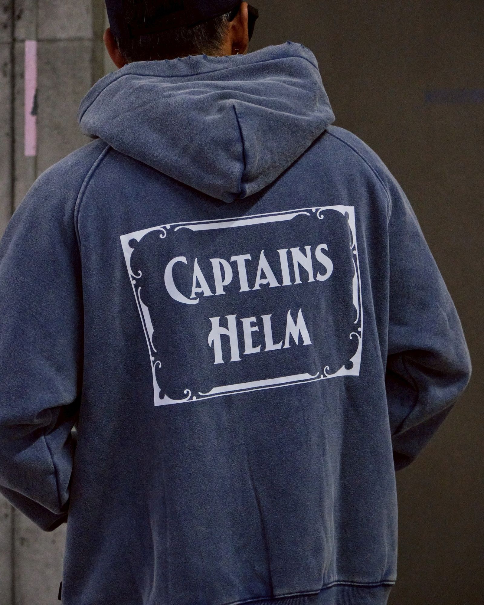 VINTAGE LOGO HOODIE (VINTAGE NAVY) / ヴィンテージ加工 ロゴ スウェット パーカー