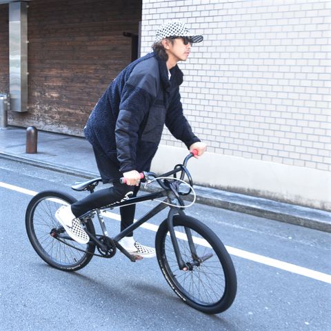 毎年恒例、ボアフリースを使用したスポーツスタイル。