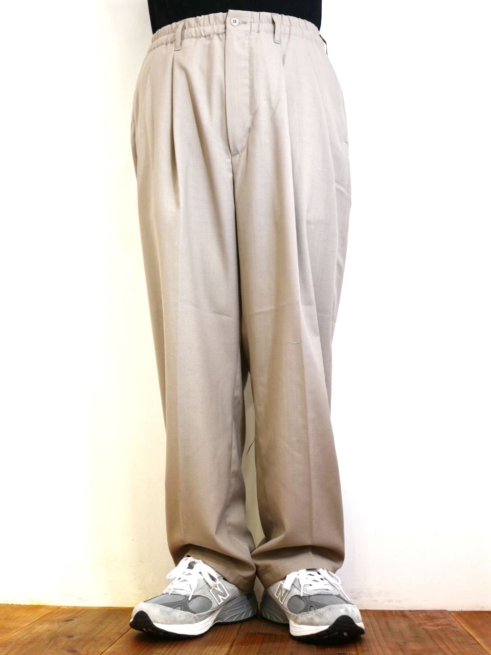 COOTIE PRODUCTIONS - T/W 2 Tuck Easy Pants (TAUPE) / ポリウール イージースラックス /  セットアップ可能 | LOOPHOLE