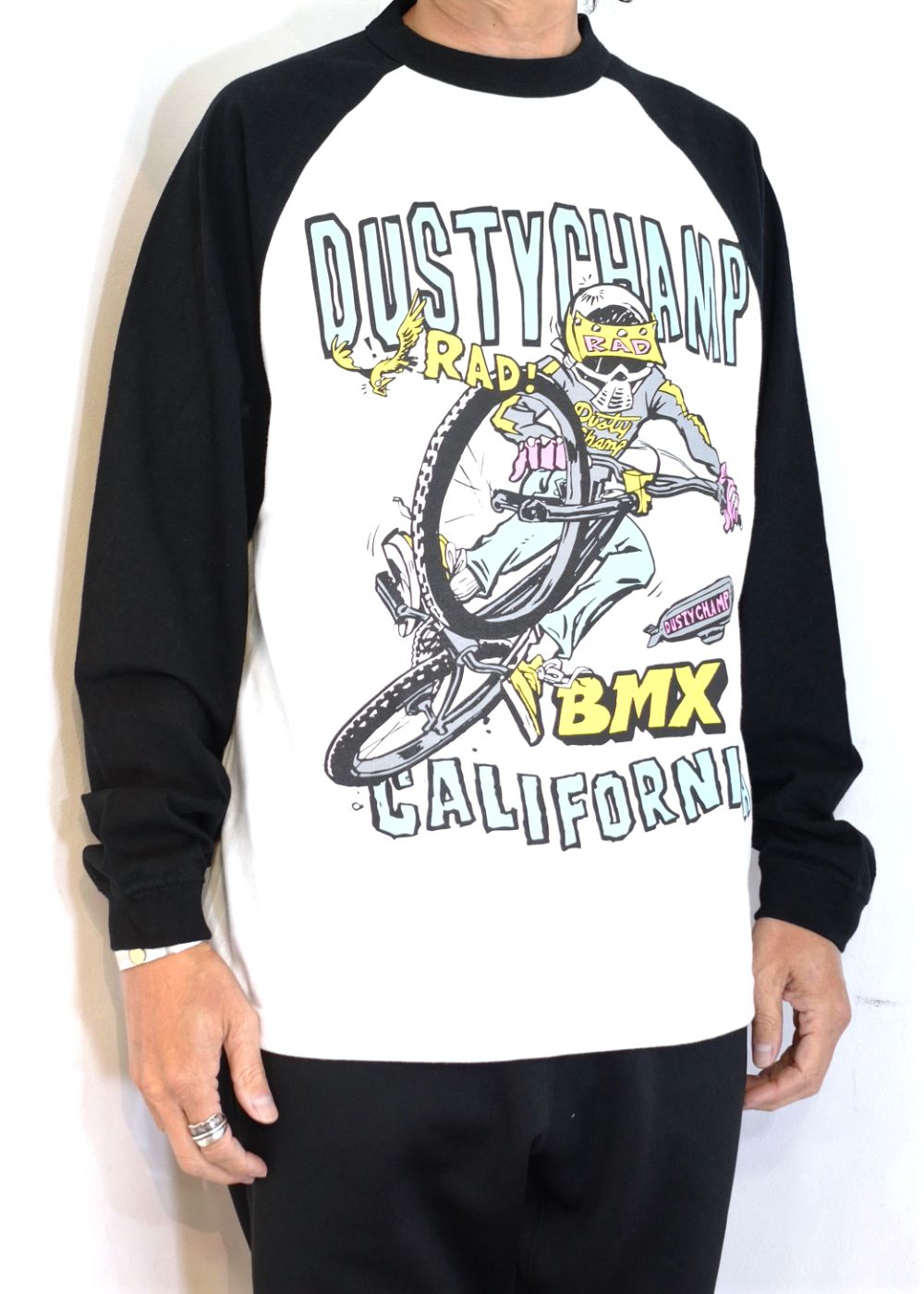 HIDE AND SEEK - 【ラスト1点】DUSTYCHAMP × DamianFulton RAGLAN L/S