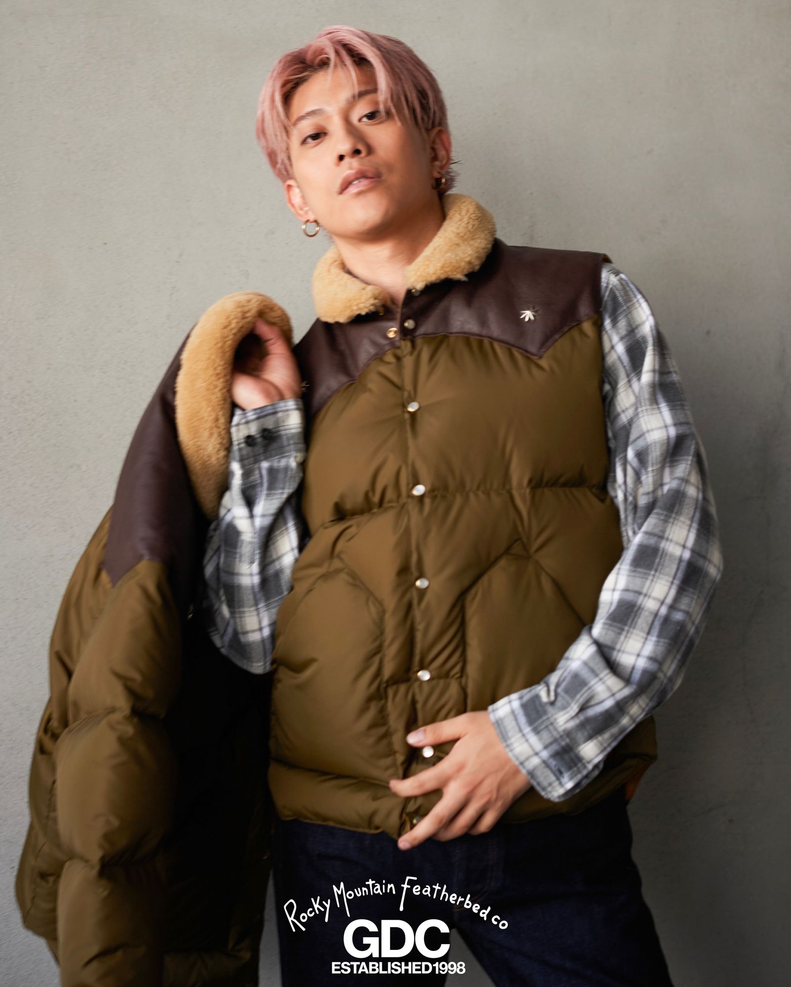 【Rocky Mountain×GDC】Christy Vest (OLIVE DRAB) / ロッキーマウンテン コラボ ダウンベスト