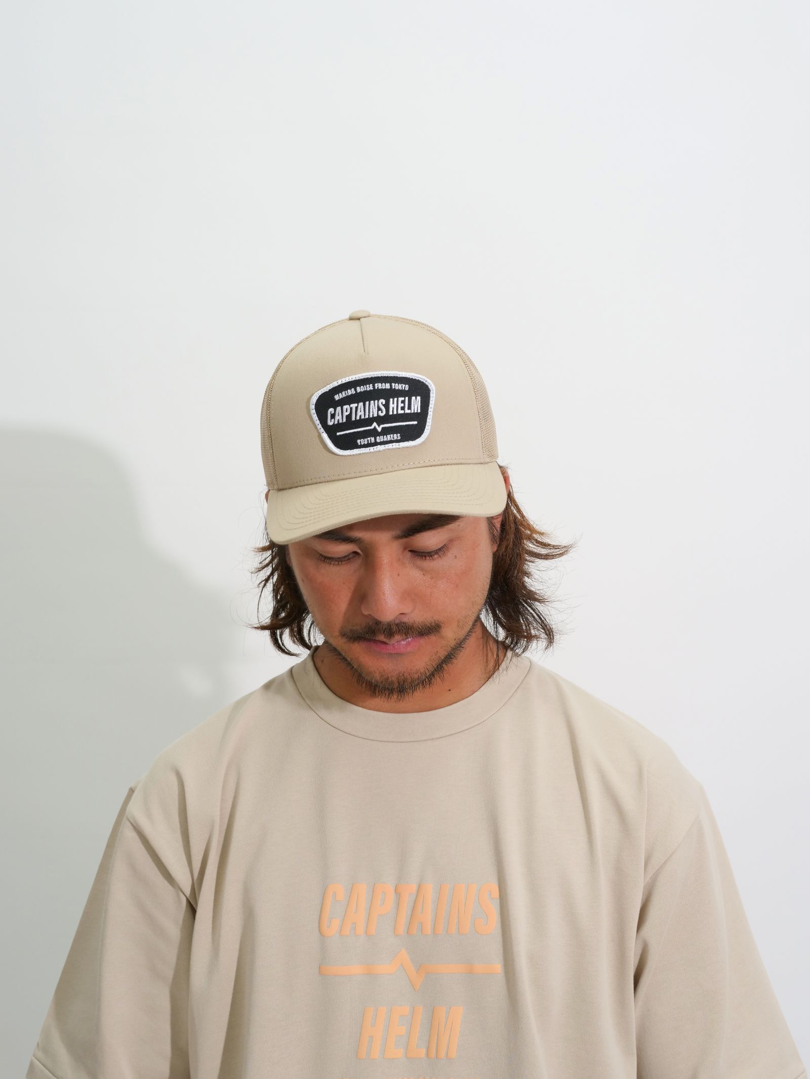 CAPTAINS HELM - YOUTH QUAKERS MESH CAP (KHAKI) / ワッペン