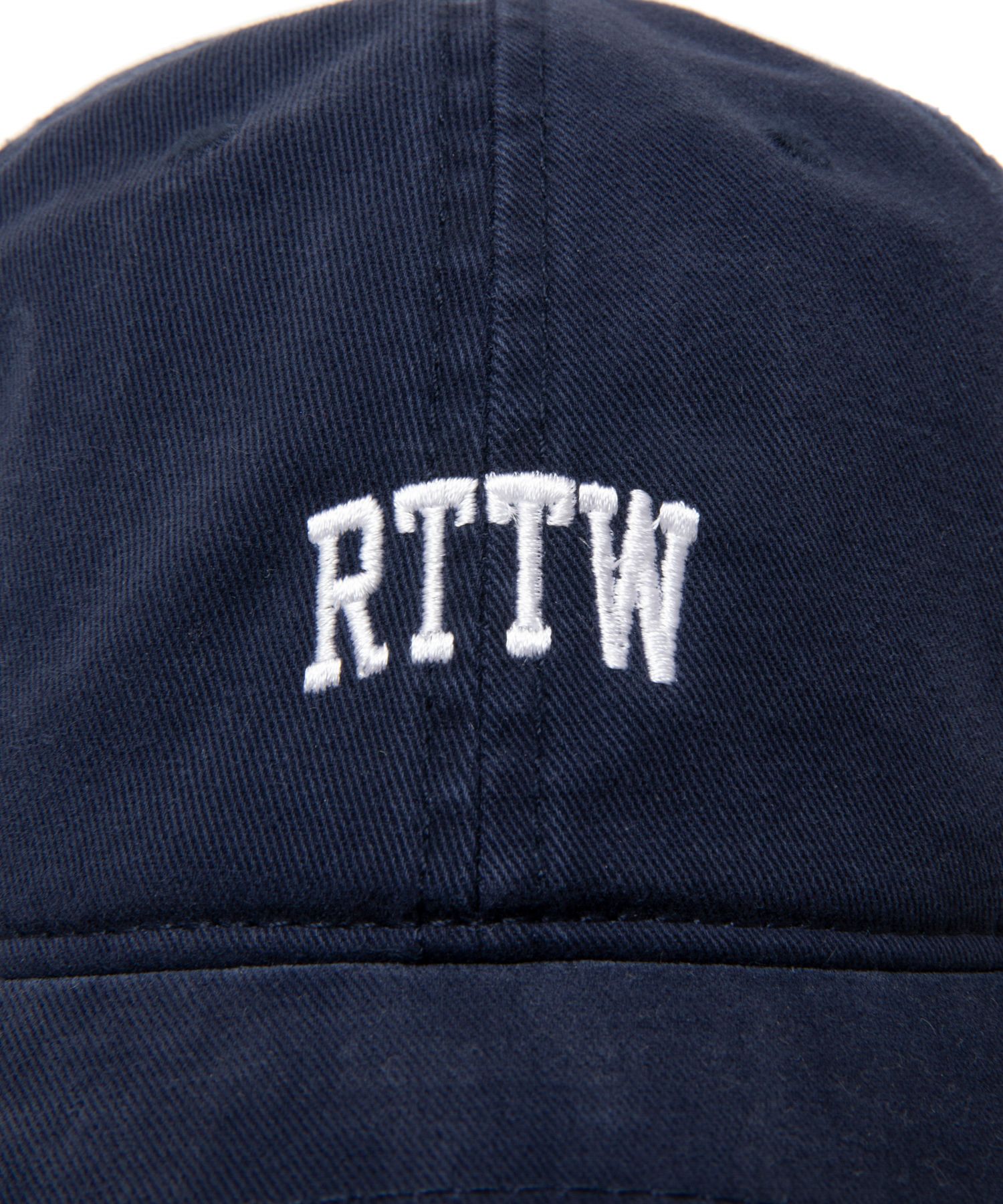 DAD RTTW CAP (NAVY) / ロゴ刺繍 ダッドキャップ。