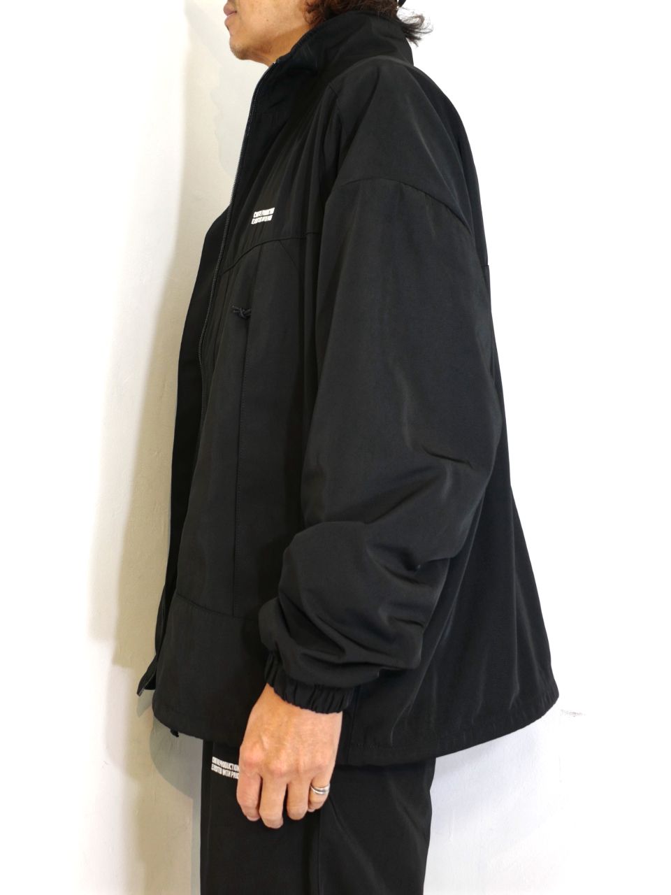 専用COOTIE RAZA TRACK JACKET PANTS セットアップ色はネイビーです