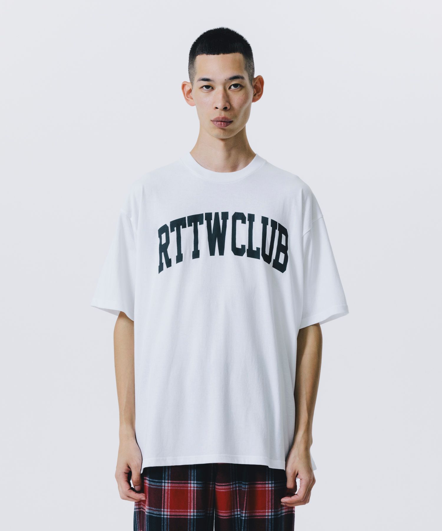 RTTW.C TEE (WHITE) / カレッジロゴ プリント Tシャツ