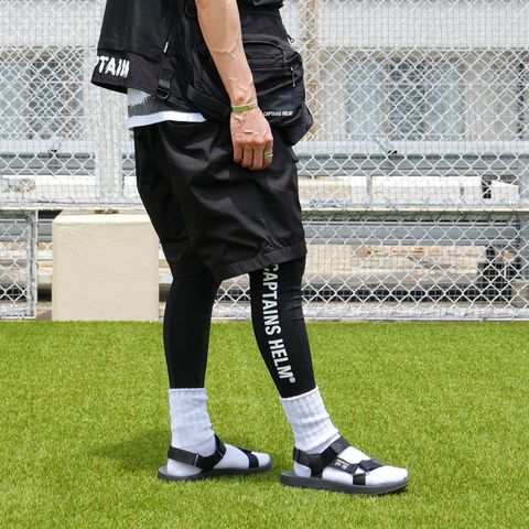今期も好評のショーツ&レギンススタイル。