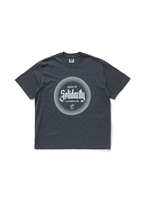 SOLIDARITY TEE (CHARCOAL) / ソリダリティー Tシャツ