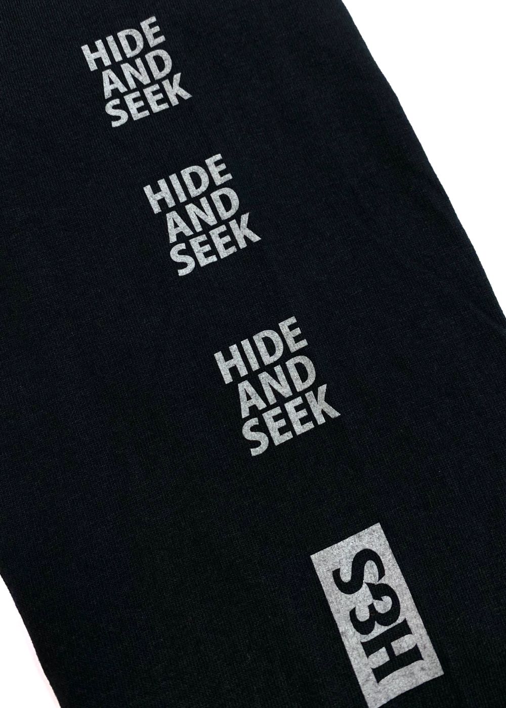 HIDE AND SEEK - TEAM FAR EAST L/S TEE (BLACK) / マルチロゴ ロング