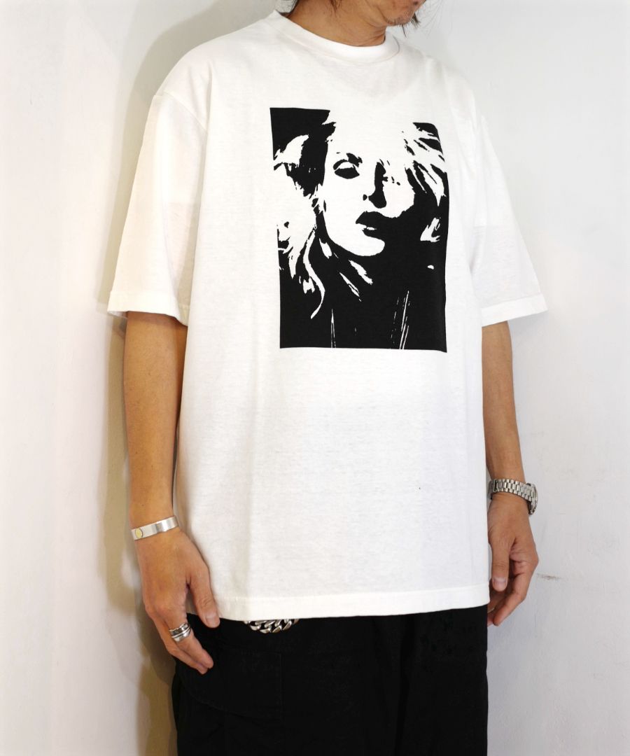 MINEDENIM - Monochrome Two tone Face Crewneck T-SH (WHT MINEDENIM - Monochrome Two tone Face Crewneck T-SH (WHT
