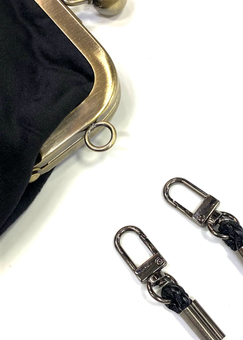 【千代の富士×BUENA VISTA】がま口 pochette ウルフ (BLACK) / ×千代の富士 コラボ がま口 ポーチ
