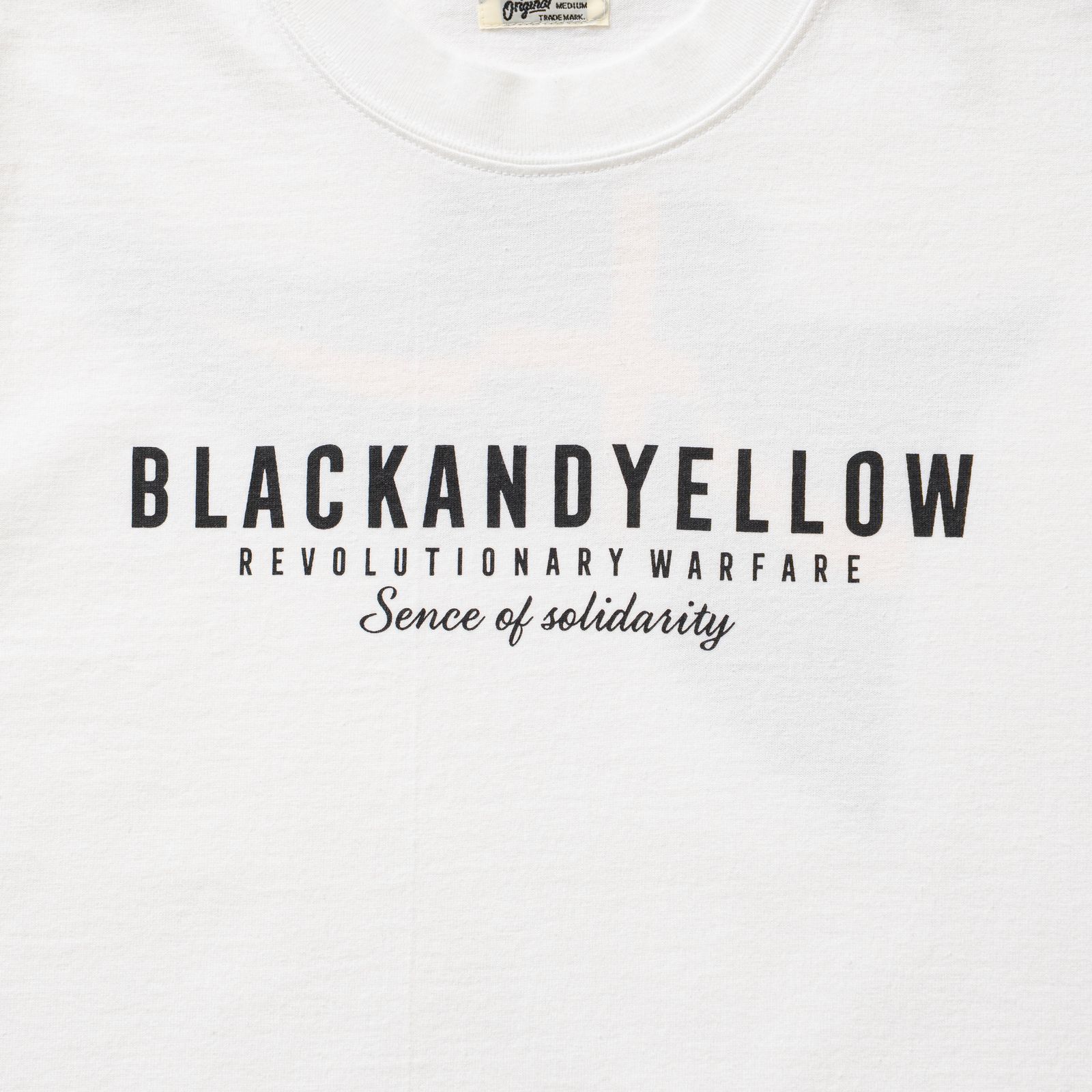 FLAG TEE (WHITE) / グラフィック プリント Tシャツ