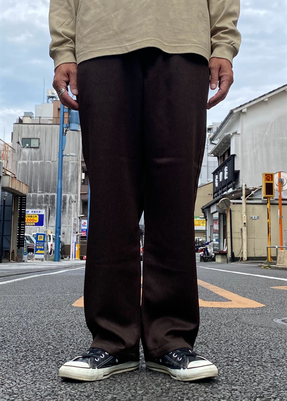 MELANGE TWILL EASY SLACKS (BROWN) / メランジ ツイル イージー スラックス