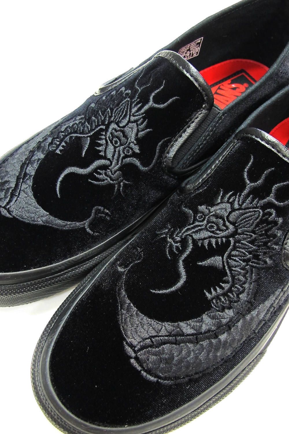 DELUXE × VANS コラボシリーズ 好評発売中!
