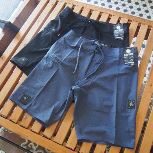 RATS × VOLCOM サーフショーツ入荷致しました！