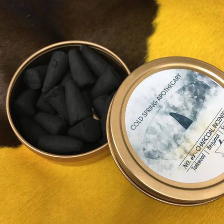 COLD SPRNG APOTHECARY / 香りの新定番。