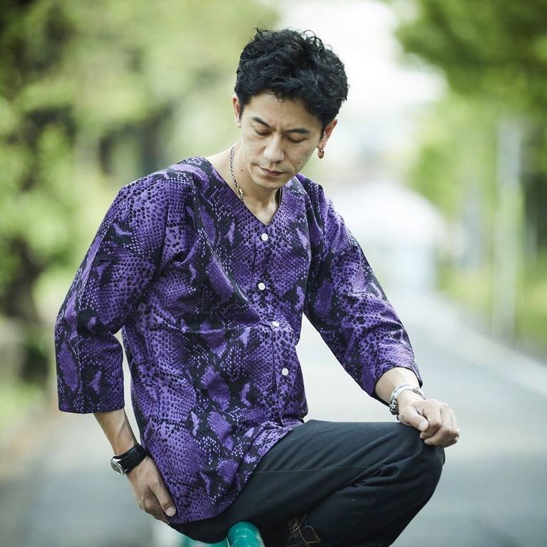 和風アロハ・鯉口シャツが似合う季節の到来です。