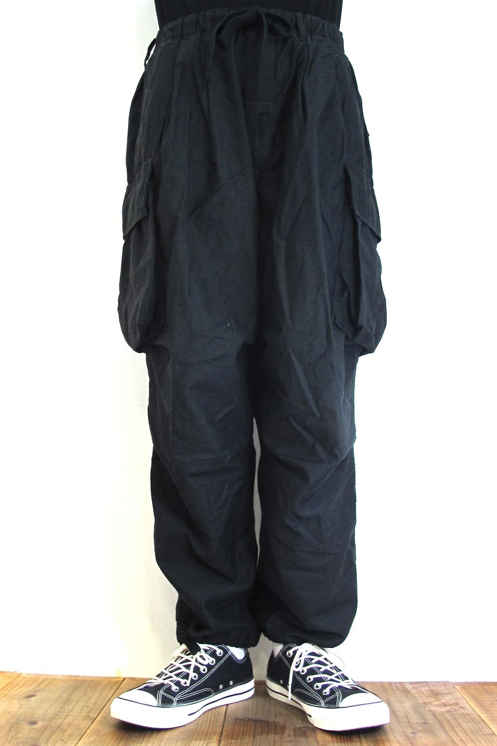 ご注文で当日配送 COOTIE name. Error Fit Cargo Easy Pants