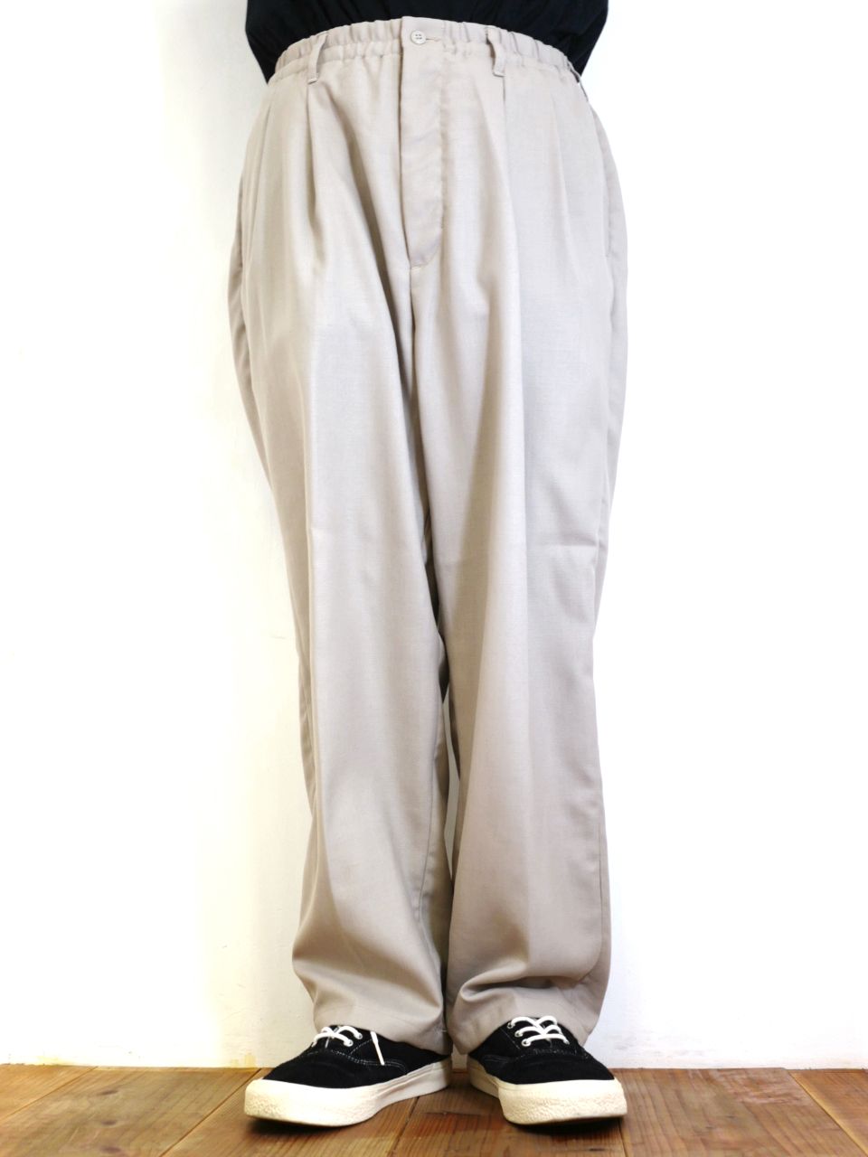 COOTIE PRODUCTIONS - T/W Gabardine 2 Tuck Easy Pants (TAUPE