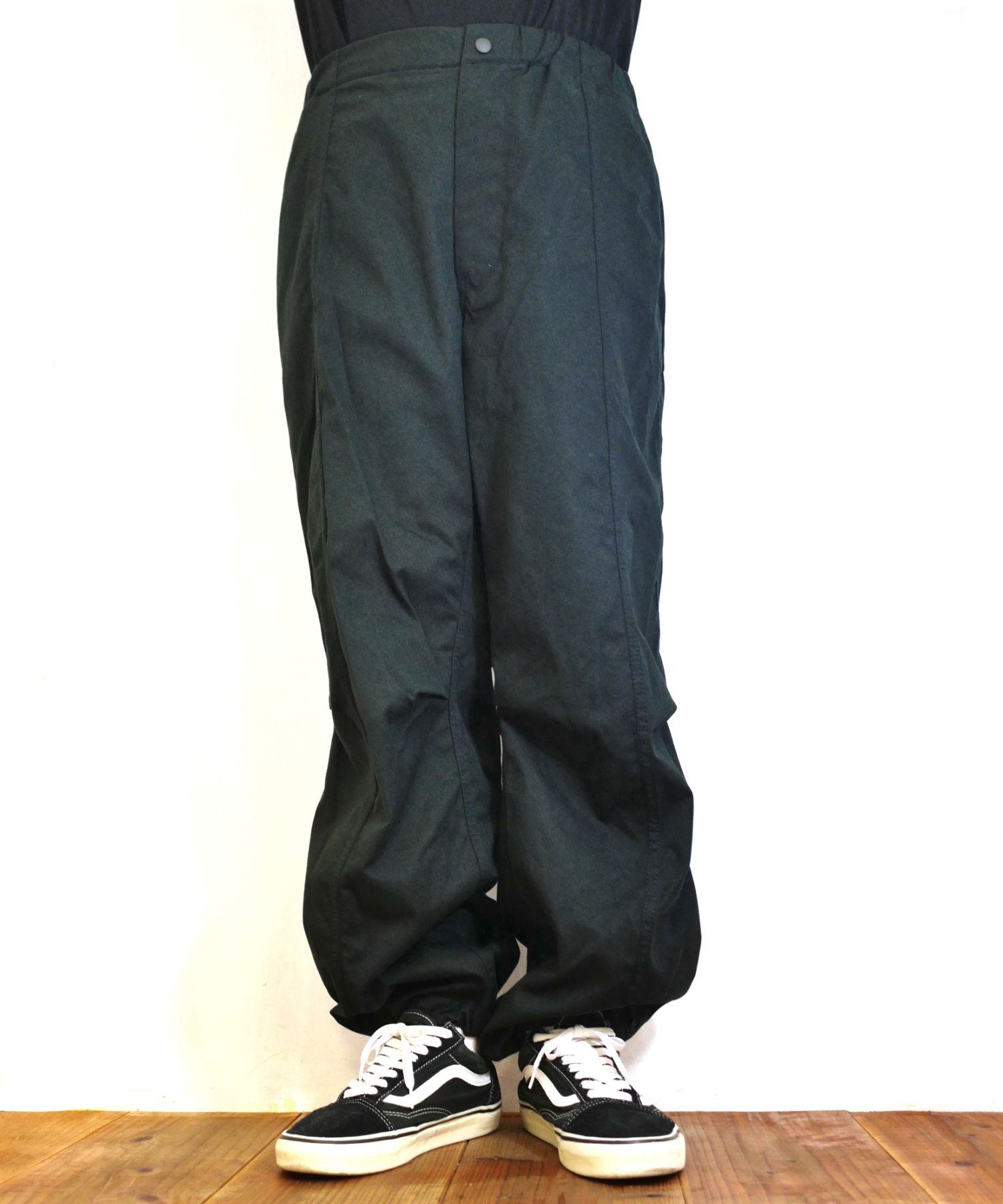 ROTTWEILER - R9 PARACHUTE PANTS (BLACK) / パラシュート パンツ | LOOPHOLE