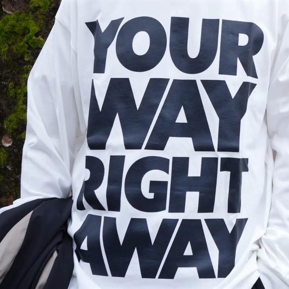 Y.W.R.A. LS TEE (WHITE) / オリジナル プリントロンT